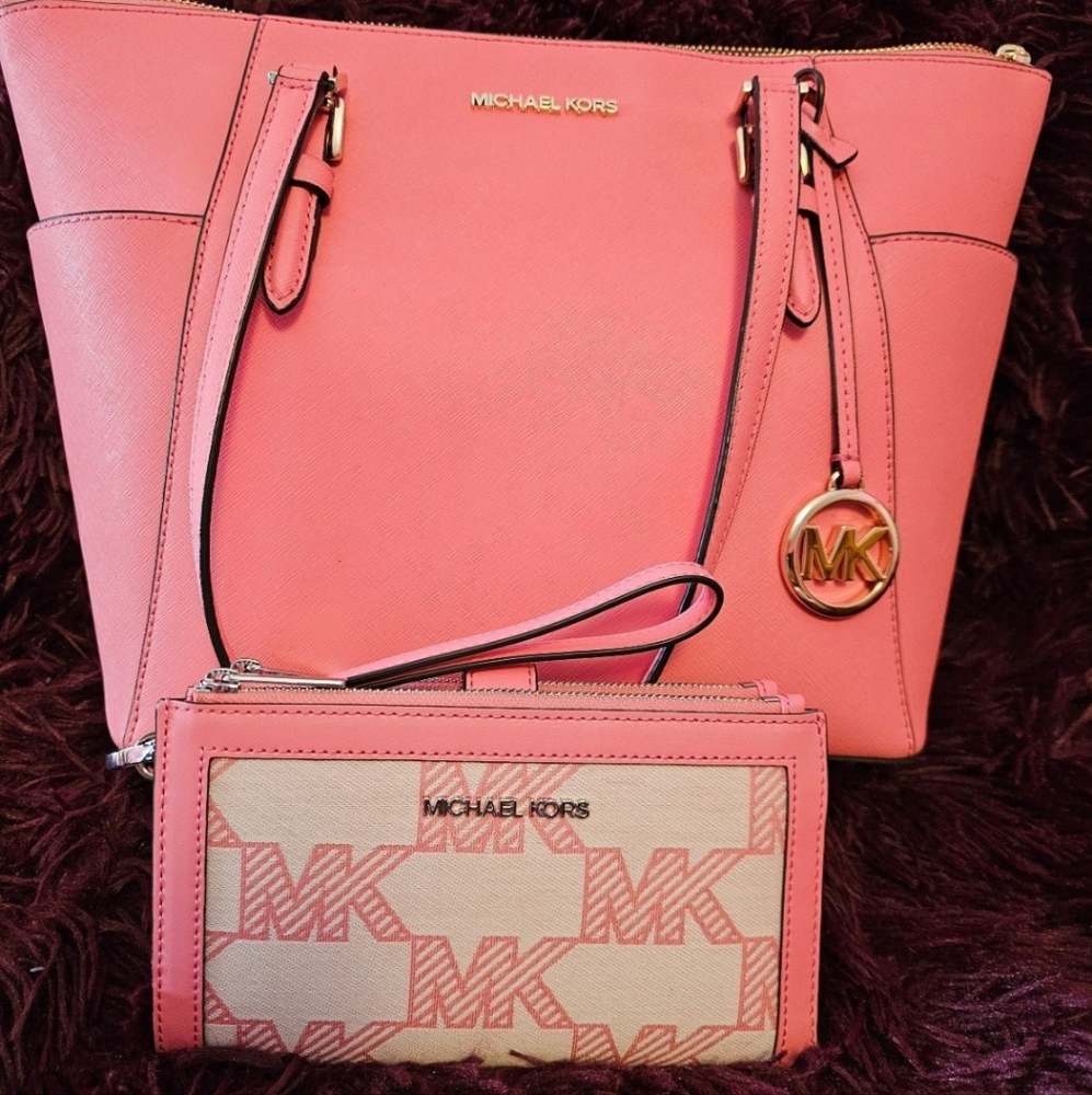 Mk Michael Kors  charlotte tea rose pink